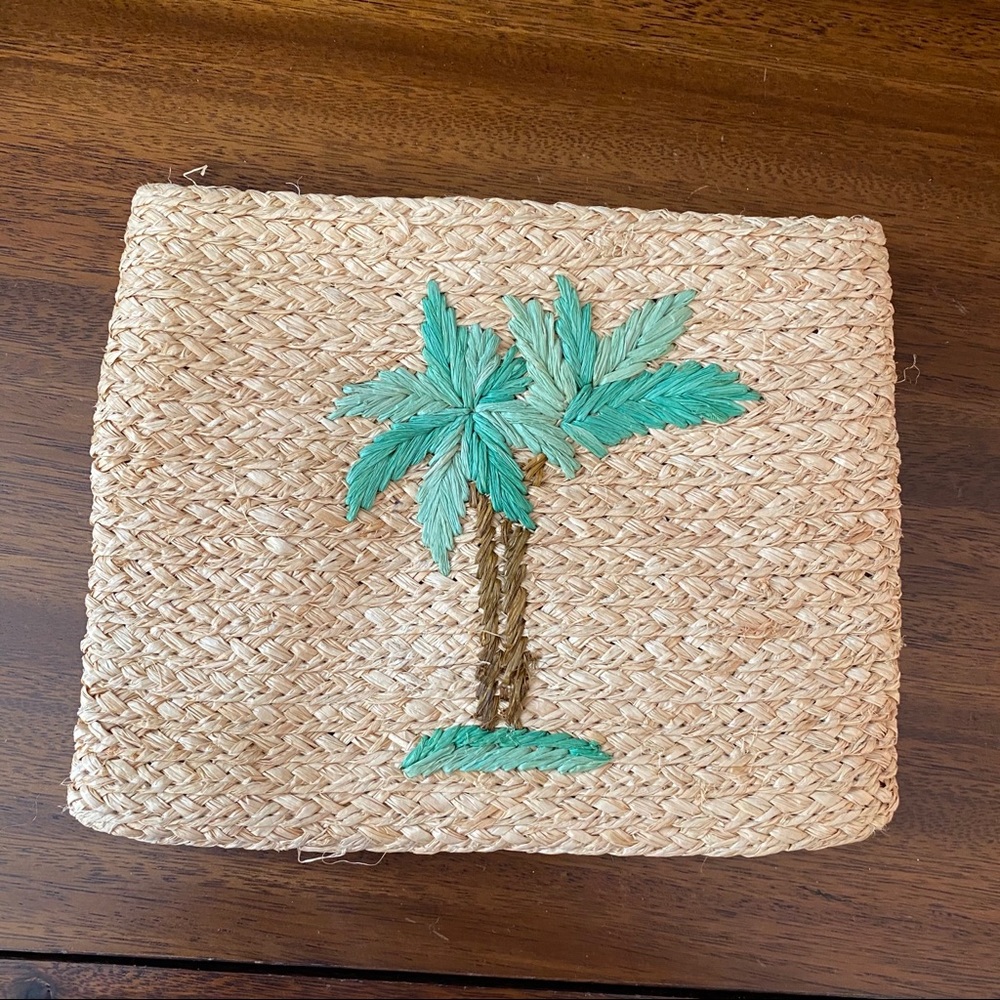 Buji Baja Straw Clutch